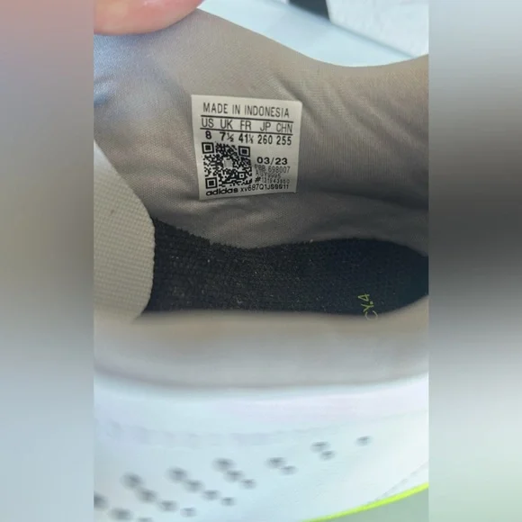 adidas Predator Accuracy.4 Turf (TF) Soccer Cleats Men’s s8 white/black/green - Picture 8 of 8